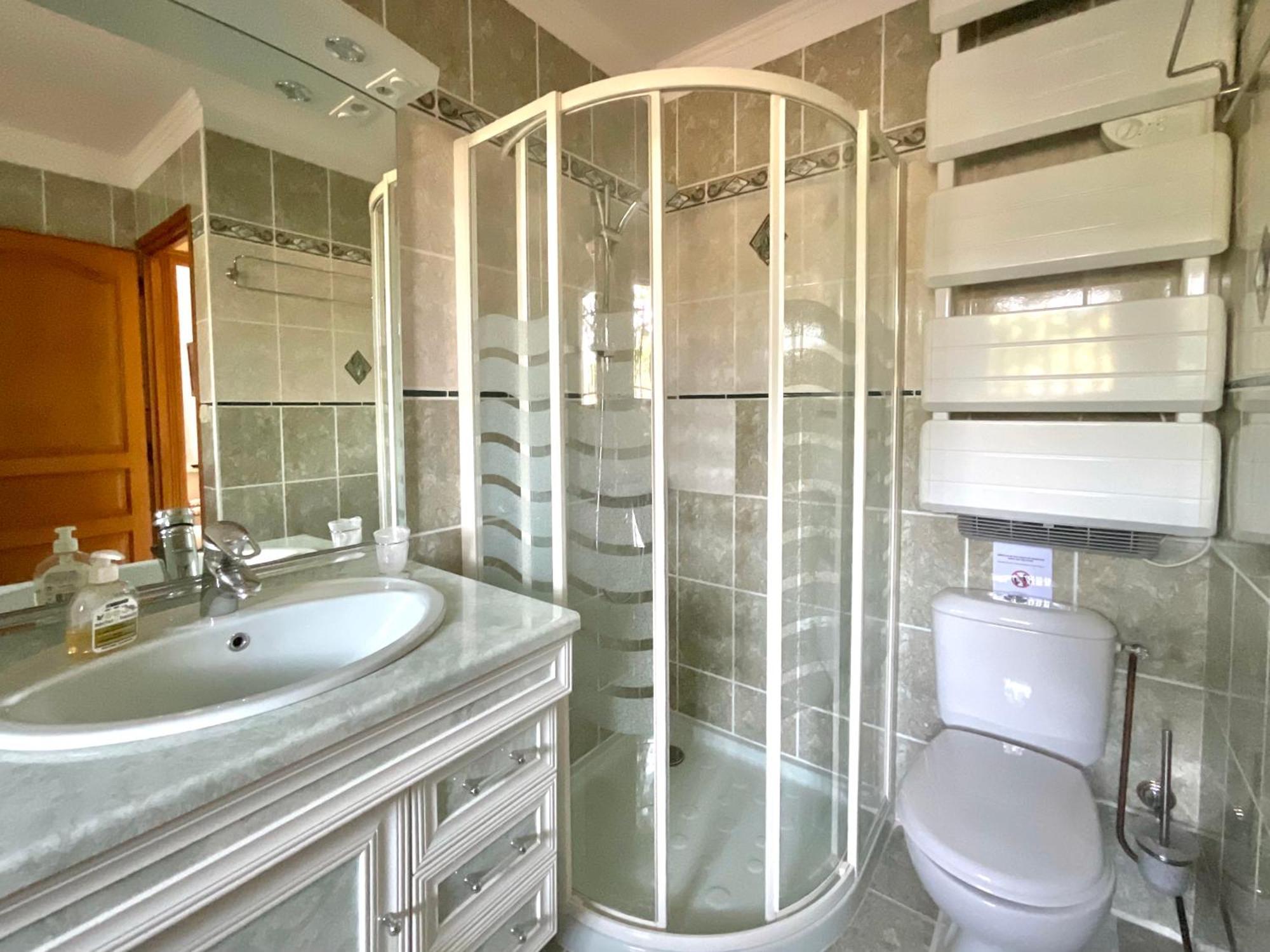 Chambres D'Hotes Les Noisetiers Digne-les-Bains Buitenkant foto
